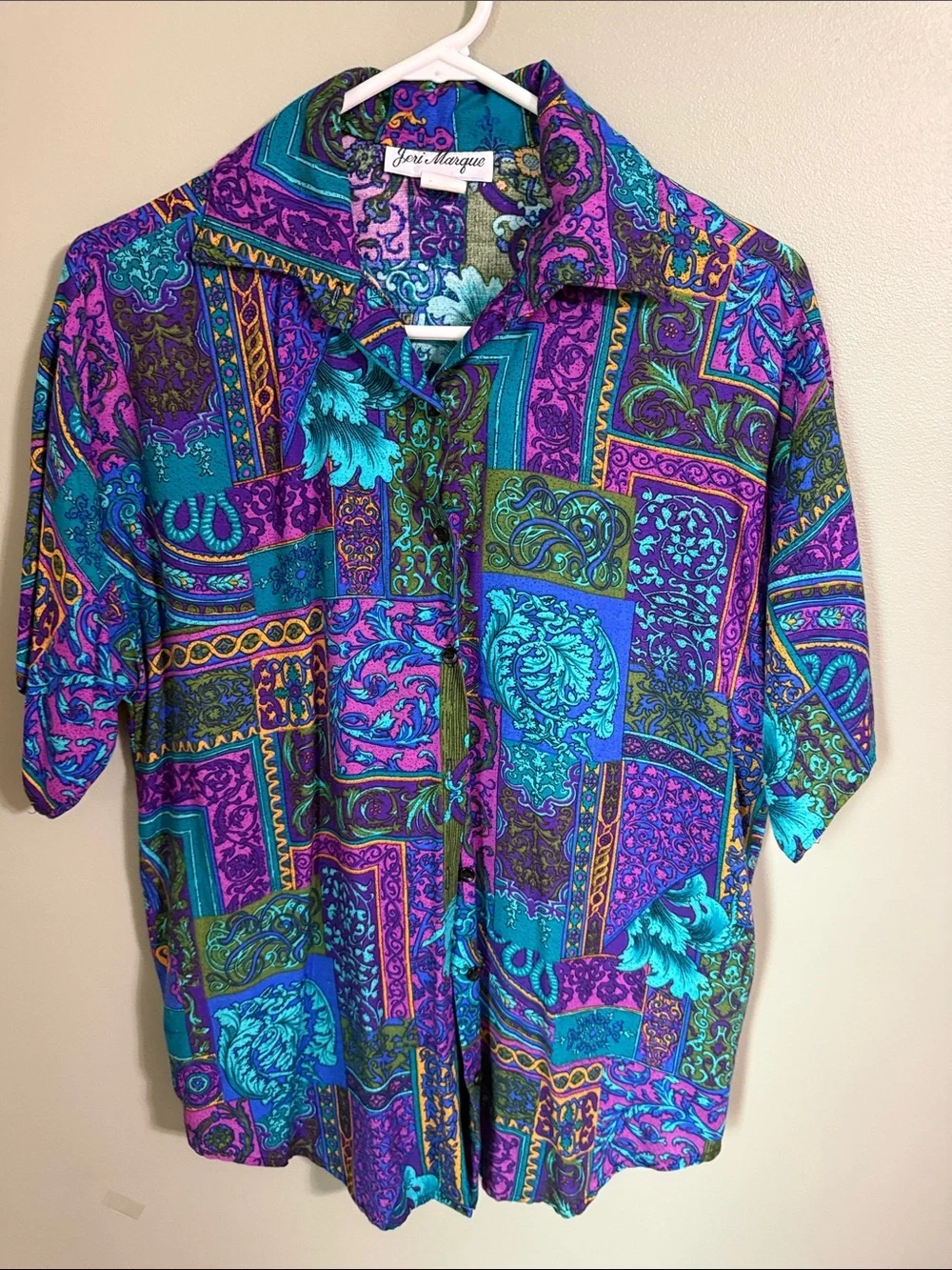 Vintage-Inspired Patchwork Print Short-Sleeve Button-Down Shirt - Purple & Teal